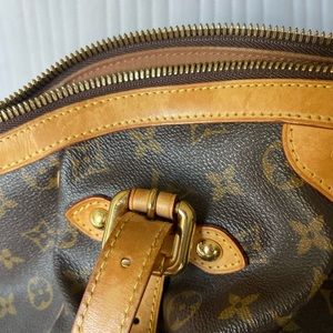 Louis Vuitton Tivoli Handbag Monogram canvas GM